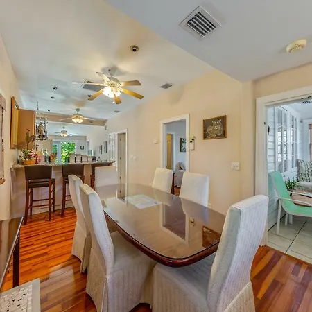 Petronia Cottage